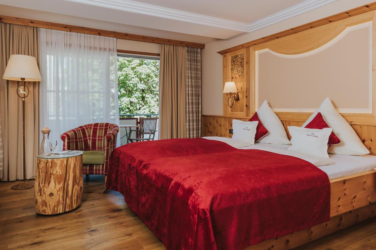 Ortner'S Resort บาดฟึสซิง ภายนอก รูปภาพ A typical room at the Hotel Axelmannstein