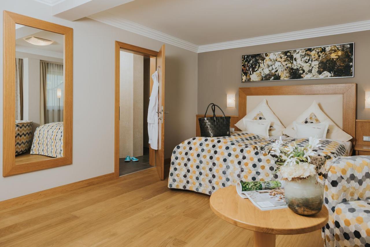 Ortner'S Resort บาดฟึสซิง ภายนอก รูปภาพ A room at the hotel